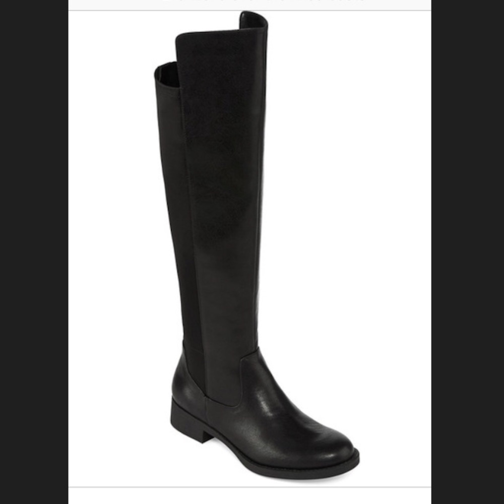 Women’s tall leather riding boots! 👢